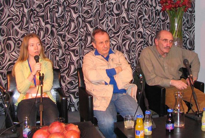 Ирина Мамаева, Михаил Веллер и Александр Кабаков на встрече с читателями в Израиле 