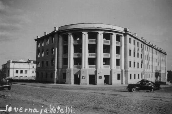 Гостиница "Северная". Архитектор Ю. Русанов. Фото 1942 года 
