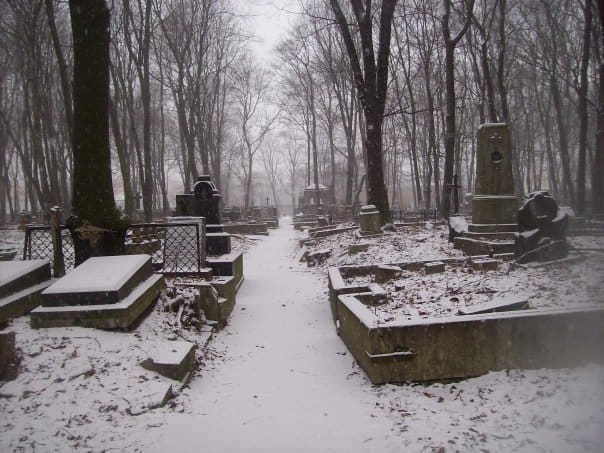 Новодевичье кладбище в Петербурге