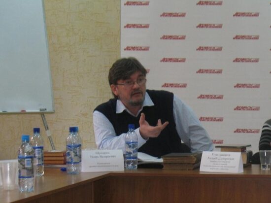 Андрей Константинов на семинаре в Петрозаводске. Апрель 2012 года