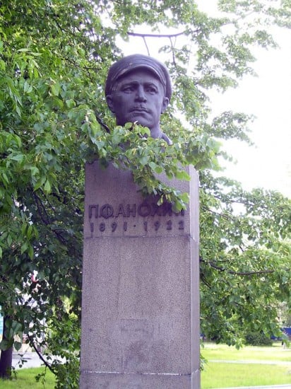 Памятник Анохину П.Ф. (1962-1968)