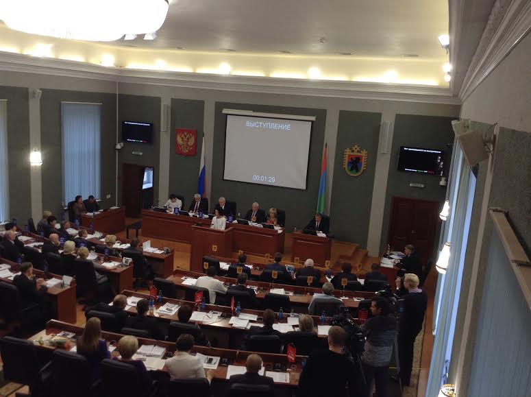 Депутаты утвердили Оксану Старшову детским омбудсменом республики, не задав ей ни одного вопроса