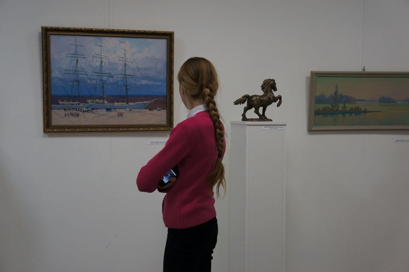 в Городском выставочном зале Петрозаводска  открылась выставка "В Северном свете"