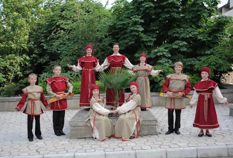 Живая музыка с «Перегудками»