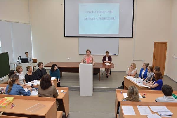 В ПетрГУ прошли первые публичные дебаты на английском языке