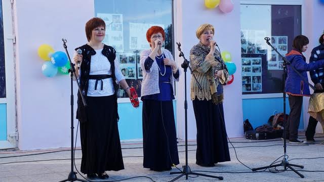 Семейный ансамбль  «Белый танец» из  Петрозаводска порадовал хорошей песней