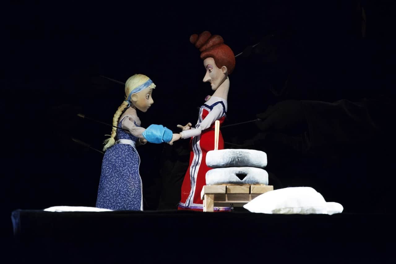 Театр кукол РК приглашает первоклассников на «Волшебный платочек»