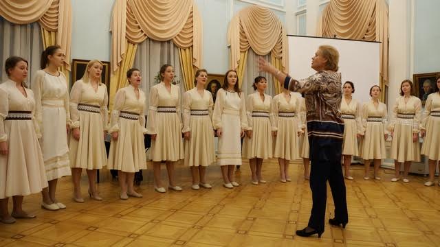 Хор "Теллерво" под управлением Ирины Белковской не раз выступал в Белом зале музея