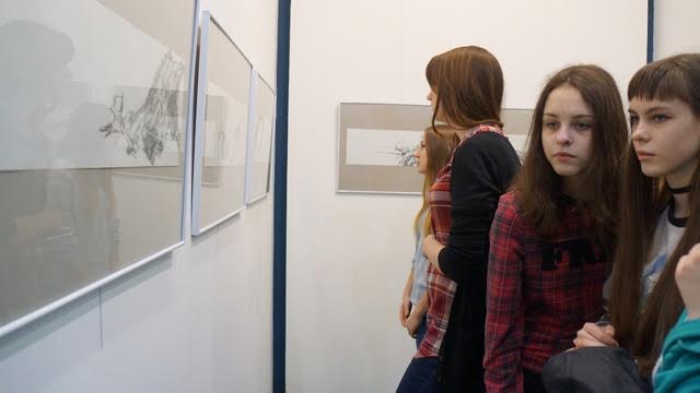 В медиа-центре «Vыход» открылась выставка молодых художников «Простые сюжеты». Фото Ирины Ларионовой