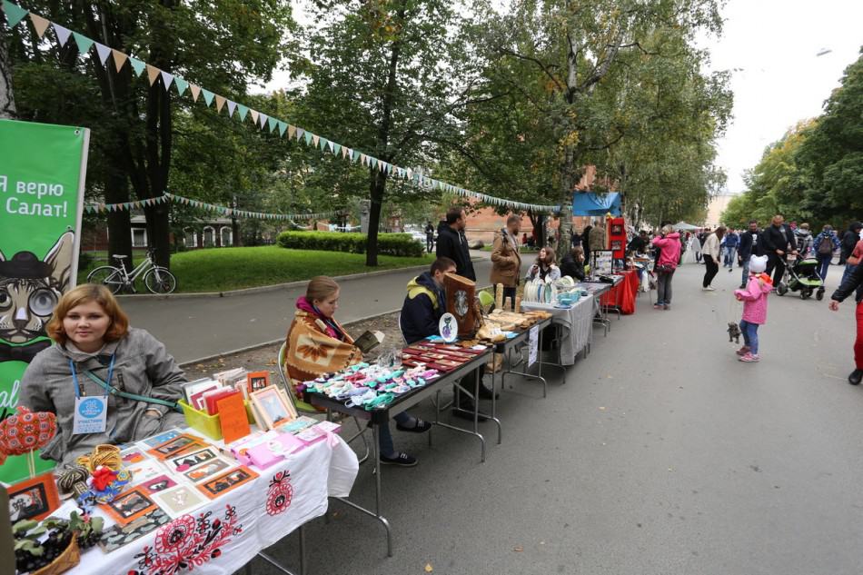 «Ремесленное подворье» - выставка-ярмарка изделий декоративно-прикладного творчества