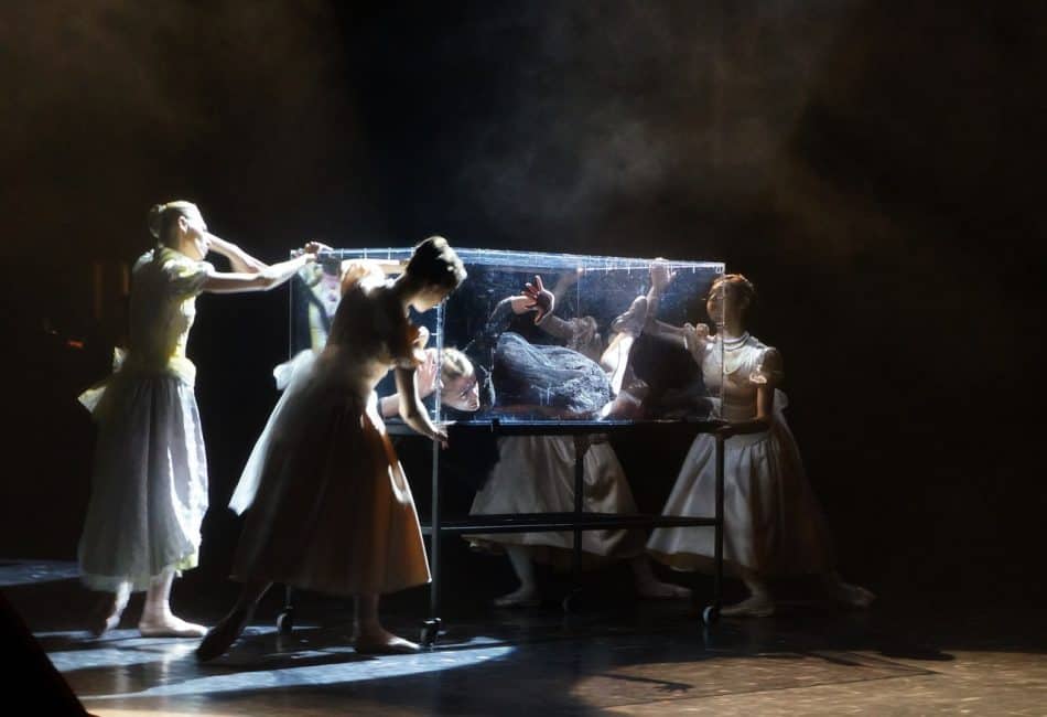 Балет "Анна Каренина". Фото Музыкального театра РК