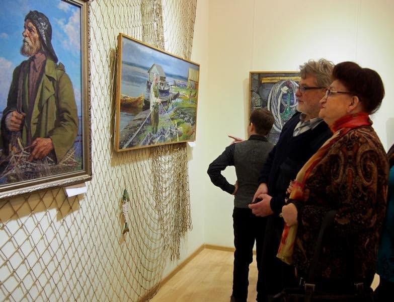 В Музее изобразительных искусств РК открылась новая выставка "Ни хвоста, ни чешуи"