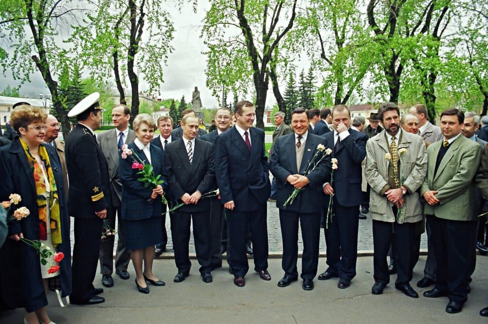 Сергей Катанандов и Владимир Путин. 1998 год