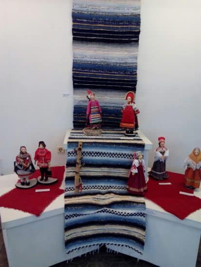 Фрагмент экспозиции "Хоровод". Фото Дома куклы