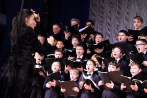 На VII Международном хоровом фестивале-конкурсе «Vivat, мальчишки!» в ноябре 2016 года. Фото kultura.ptz.ru