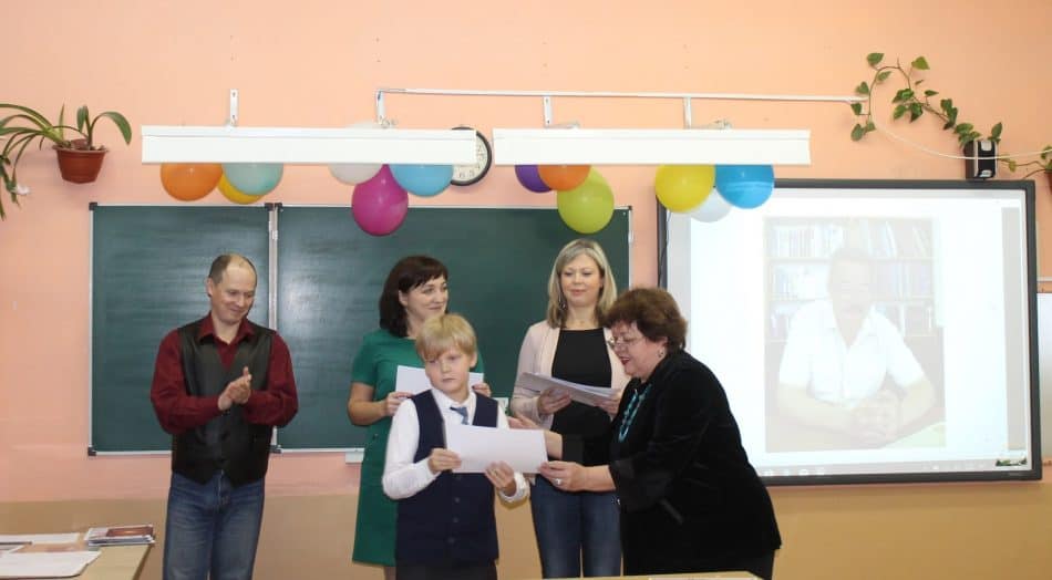 Награждение победителей и участников городского конкурса чтецов стихов Андрея Сунгурова