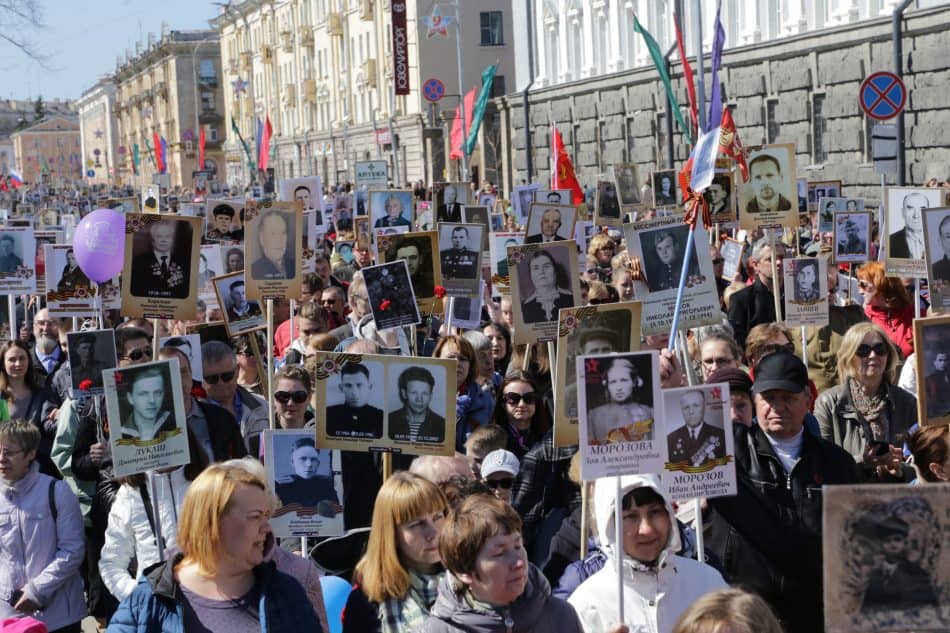 "Бессмертный полк" в Петрозаводске. 9 мая 2018 года. Фото Владимира Ларионова