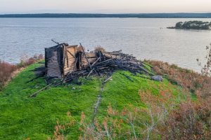 Успенская церковь в Кондопоге после пожара. Фото Ильи Тимина