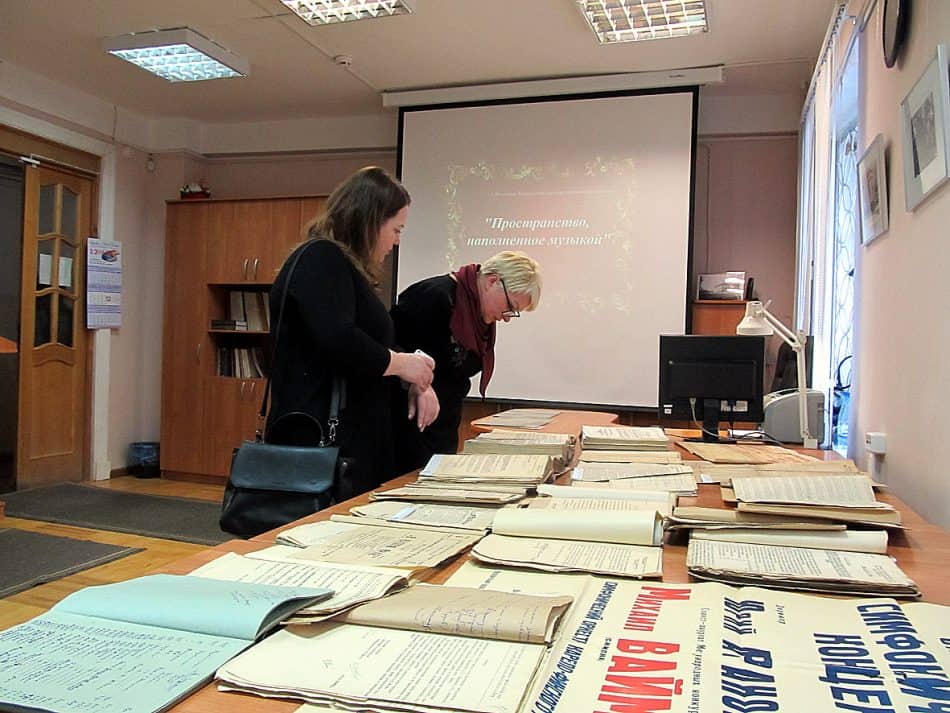 Одна из последних информационных выставок в Национальным архиве была посвящена 80-летию Карельской государственной филармонии