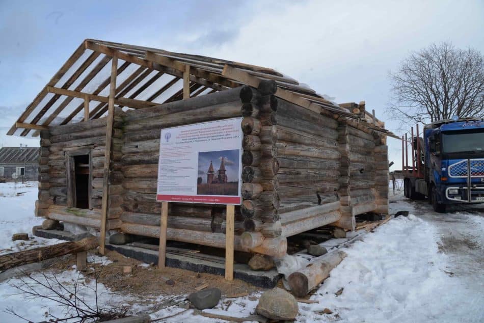 В Типиницах на этом месте будет воссоздана Варваринская церковь, XVII века. Фото: Андрей Акимов