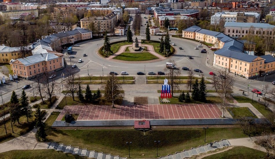 Мемориальный комплекс на пл. Ленина в Петрозаводске. Май 2019 года. Фото: Илья Тимин 